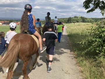 Ausritt mit den Ponys